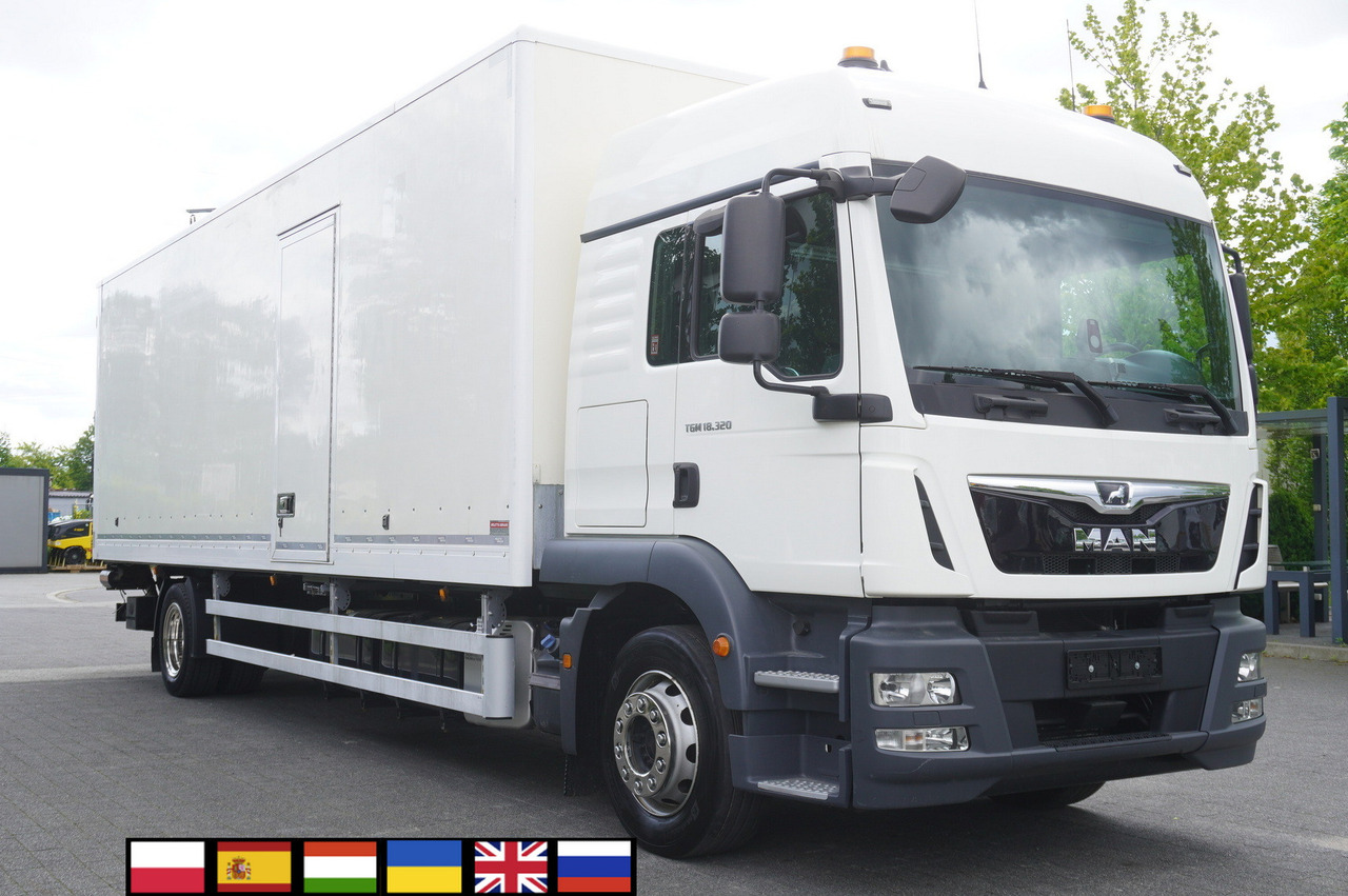 MAN TGM 18.320 / 21 EPAL box / 180 tho. km / Dhollandia 2500 kg / sleeping cab - Furgonas sunkvežimis: foto 1 MAN TGM 18.320 / 21 EPAL box / 180 tho. km / Dhollandia 2500 kg / sleeping cab - Furgonas sunkvežimis: foto 1