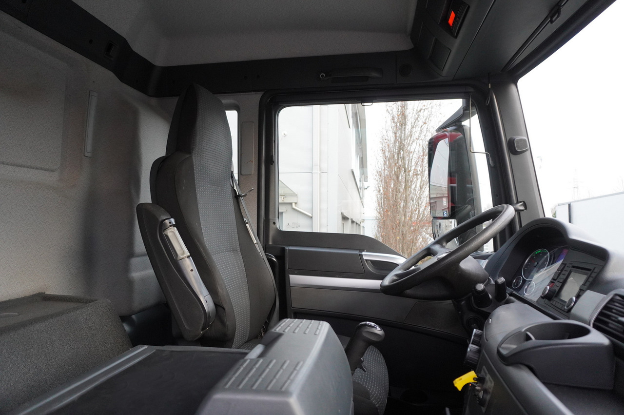 Asenizatorius MAN TGS 26.360 E6 / RIVARD sewage cleaner 18 m3 / 180 tho. km / steering axle / 2 units: foto 38