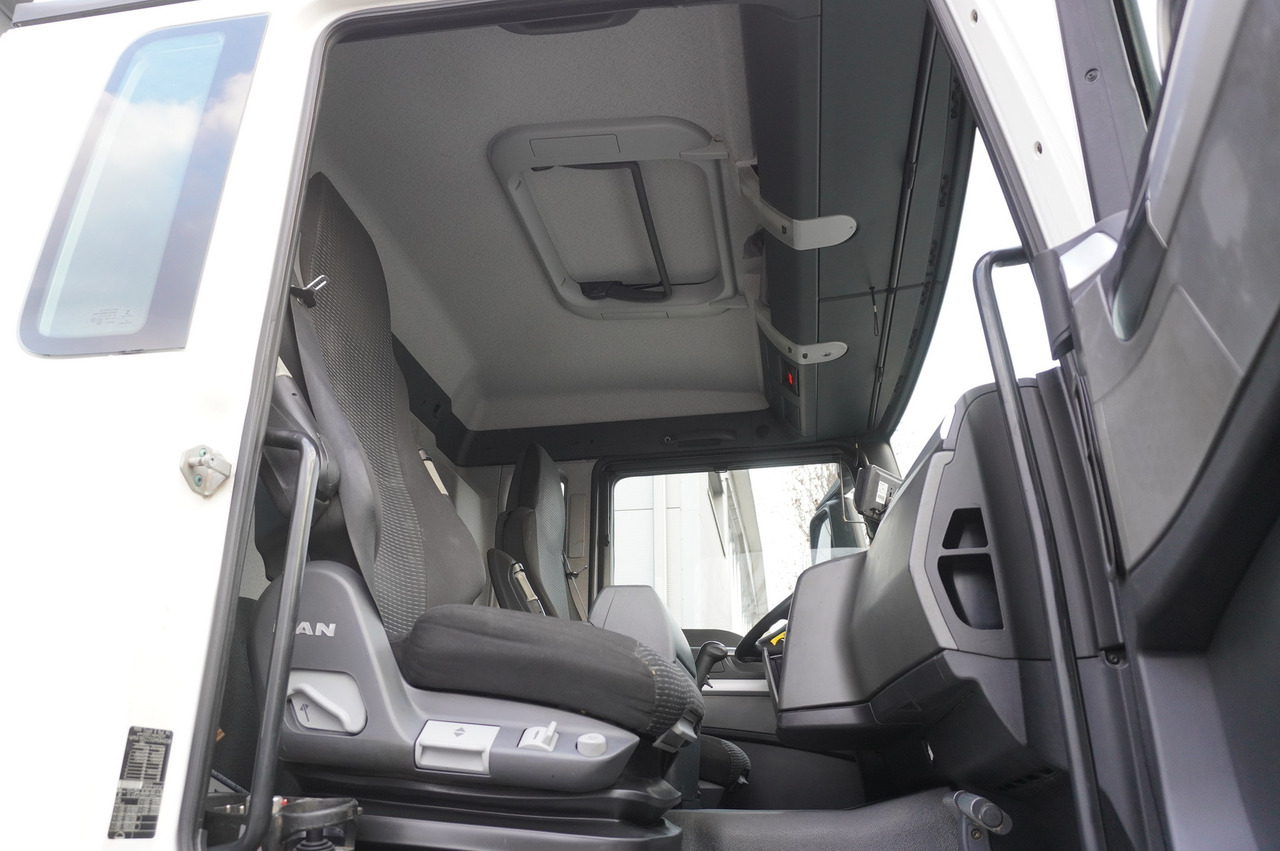 Asenizatorius MAN TGS 26.360 E6 / RIVARD sewage cleaner 18 m3 / 180 tho. km / steering axle / 2 units: foto 39