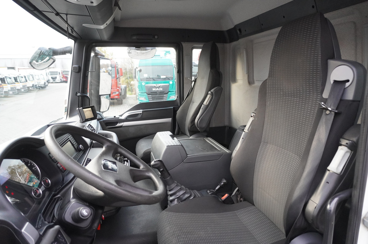 Asenizatorius MAN TGS 26.360 E6 / RIVARD sewage cleaner 18 m3 / 180 tho. km / steering axle / 2 units: foto 34