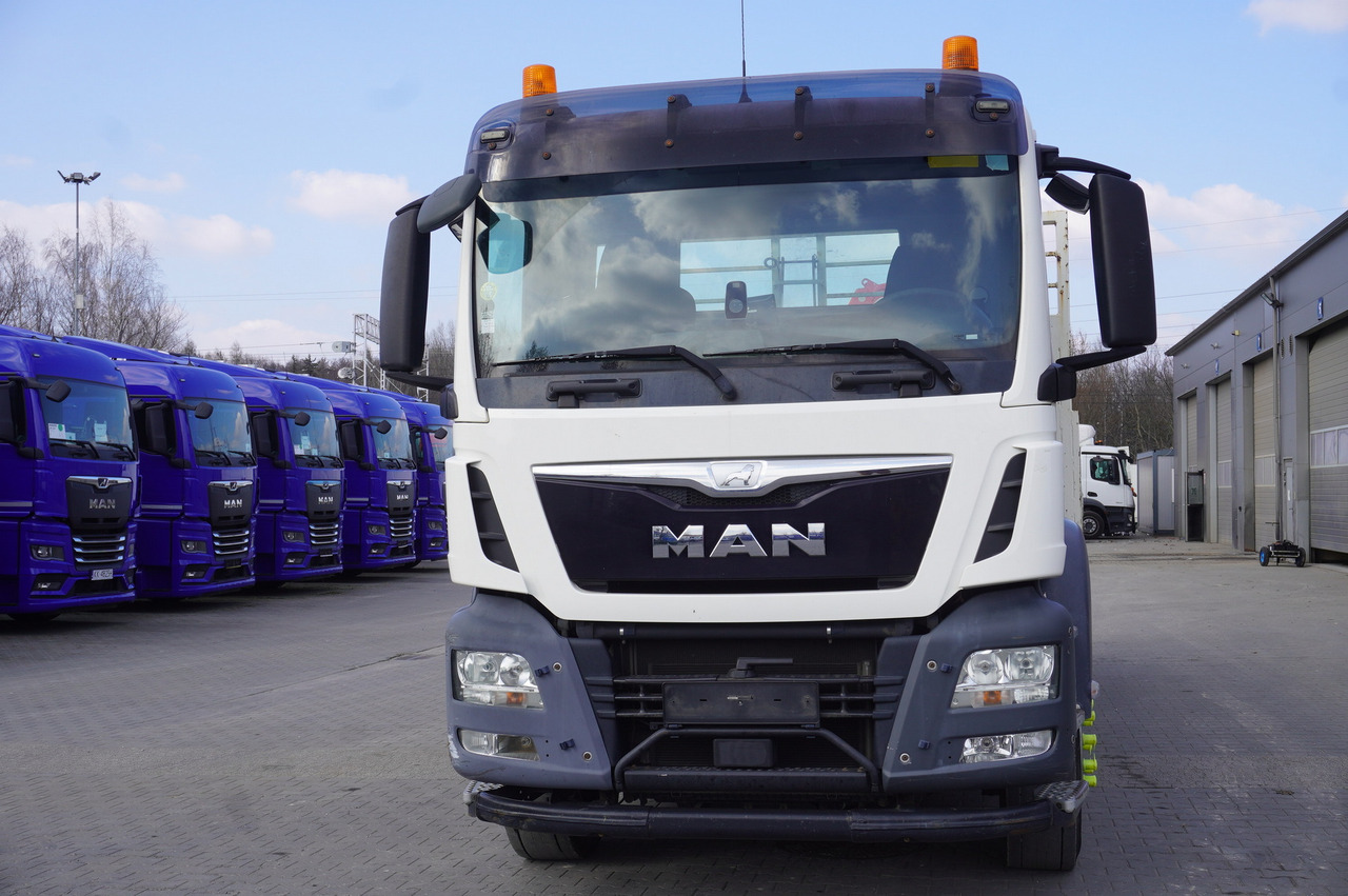 MAN TGS 26.360 Flatbed / Fassi F175 7.7 T / steered 3rd axle lizingą MAN TGS 26.360 Flatbed / Fassi F175 7.7 T / steered 3rd axle: foto 11