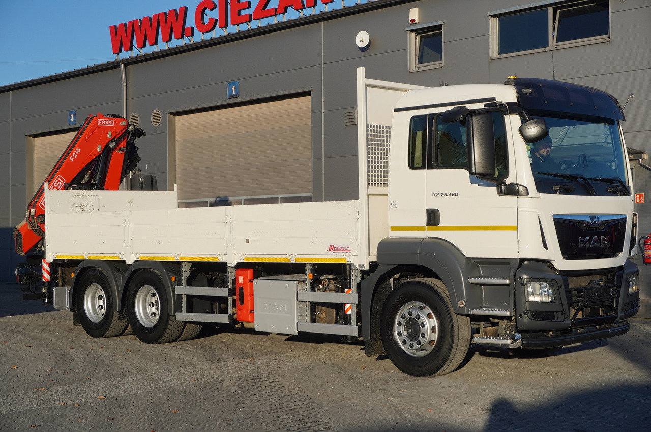 MAN TGS 26.420 E6 6x4 / Fassi F215A crane / 360 MTH! / 5.6 t capacity / 12.7 m reach / 170 tho. km! - Sunkvežimis su kranu: foto 2 MAN TGS 26.420 E6 6x4 / Fassi F215A crane / 360 MTH! / 5.6 t capacity / 12.7 m reach / 170 tho. km! - Sunkvežimis su kranu: foto 2