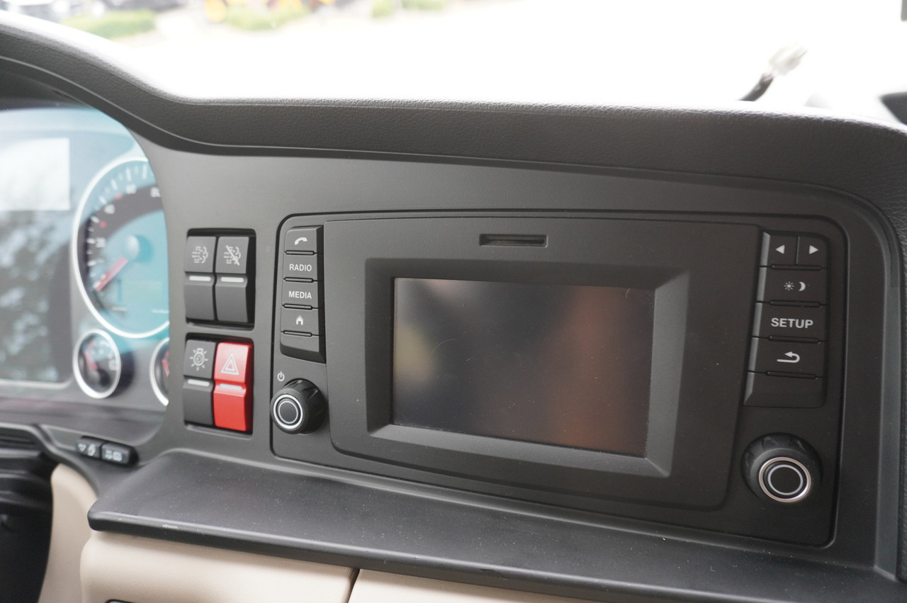 Srutovežis MAN TGS 35.420 8×2 / NEW septic barrel 13000 L / 3 steered axles: foto 24