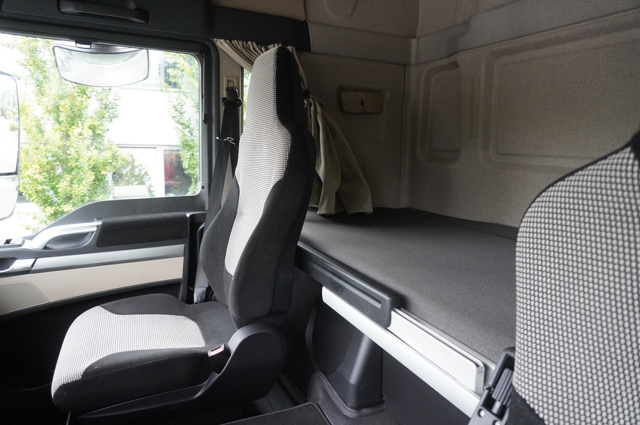 Srutovežis MAN TGS 35.420 8×2 / NEW septic barrel 13000 L / 3 steered axles: foto 20