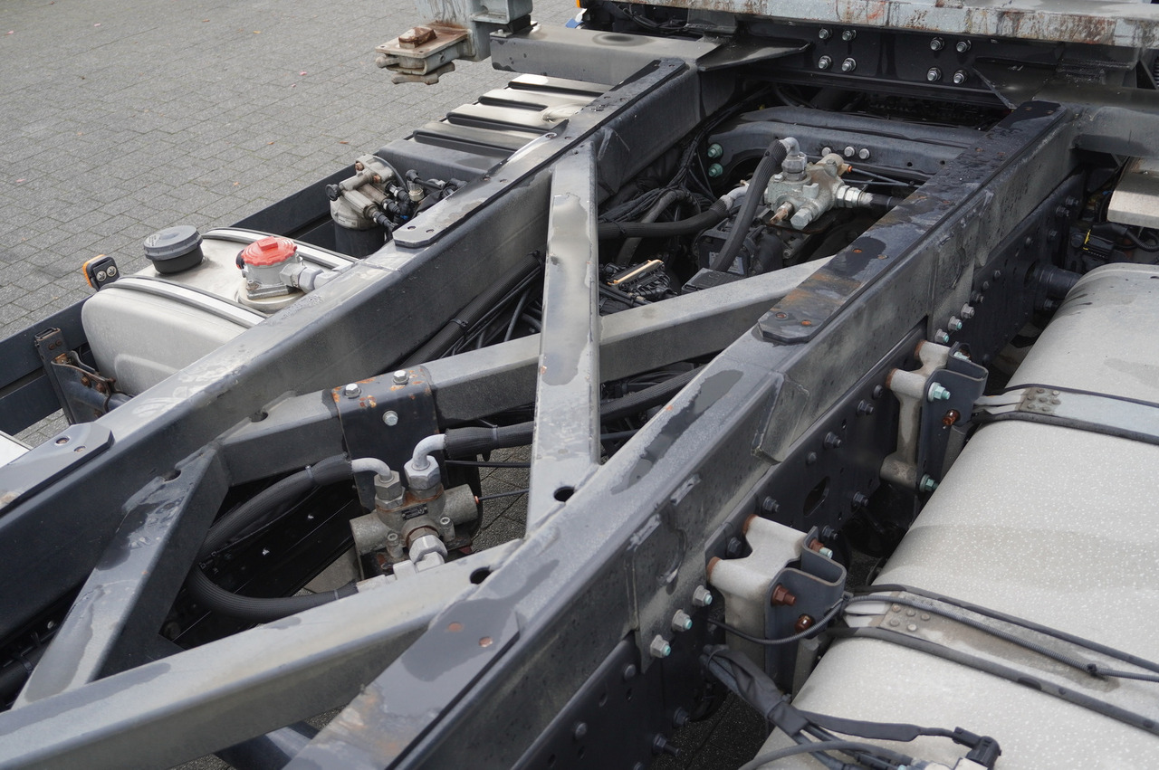 Savivartis sunkvežimis MAN TGX 26.470 6x2 COINTAINERKIPPER HYVA HIRMSCHLING / 200 tho. km!: foto 13