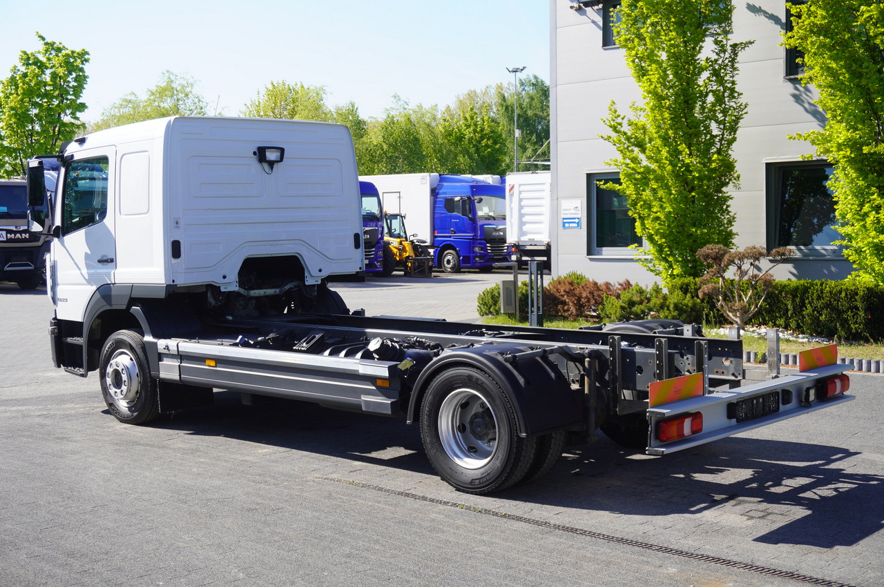 MERCEDES-BENZ 1223 / Full ADR / 440 cm chassis / Sleeper cab / 175 tho. km - Važiuoklės sunkvežimis: foto 5 MERCEDES-BENZ 1223 / Full ADR / 440 cm chassis / Sleeper cab / 175 tho. km - Važiuoklės sunkvežimis: foto 5