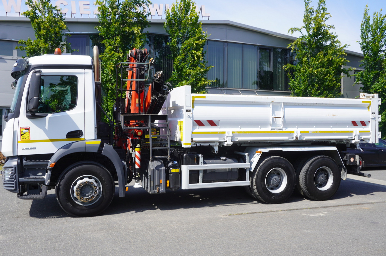 MERCEDES-BENZ AROCS 2636 / Fassi F155A.0.22 crane 6t / 120 tho. km / 3-sided dump truck / 2 x Bordmatic - Sunkvežimis su kranu: foto 4 MERCEDES-BENZ AROCS 2636 / Fassi F155A.0.22 crane 6t / 120 tho. km / 3-sided dump truck / 2 x Bordmatic - Sunkvežimis su kranu: foto 4