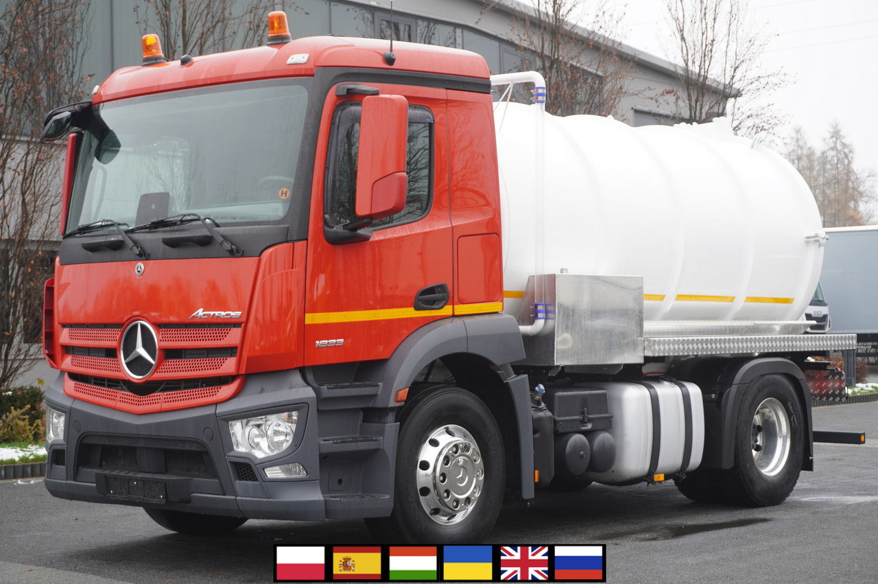 MERCEDES-BENZ Actros 1833 / 260 tho. km / NEW septic tank 11000 l - Autocisterna: foto 1 MERCEDES-BENZ Actros 1833 / 260 tho. km / NEW septic tank 11000 l - Autocisterna: foto 1