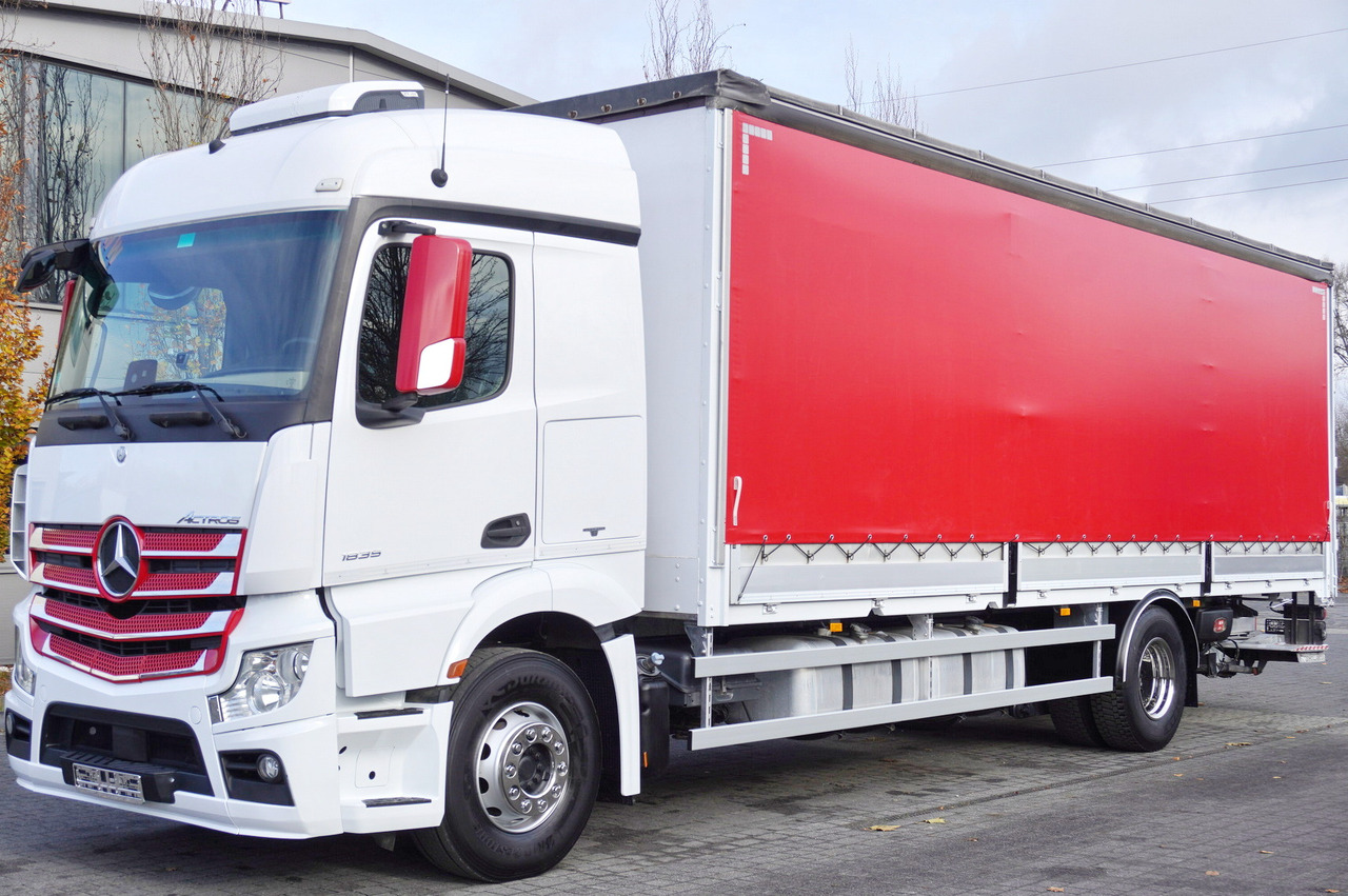 MERCEDES-BENZ Actros 1835 E6 4×2 / Curtainsider 21 pallets / tail lift 1.5t - Tentinis sunkvežimis: foto 1 MERCEDES-BENZ Actros 1835 E6 4×2 / Curtainsider 21 pallets / tail lift 1.5t - Tentinis sunkvežimis: foto 1