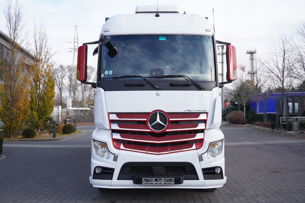 MERCEDES-BENZ Actros 1835 E6 4×2 / Curtainsider 21 pallets / tail lift 1.5t - Tentinis sunkvežimis: foto 4 MERCEDES-BENZ Actros 1835 E6 4×2 / Curtainsider 21 pallets / tail lift 1.5t - Tentinis sunkvežimis: foto 4