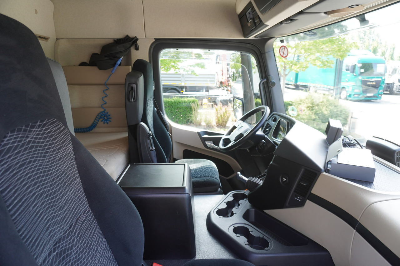 Savivartis sunkvežimis MERCEDES-BENZ Actros 1840 / New 3-side tipper 10 EPAL / Diff. lock / Load cap 10 t: foto 28