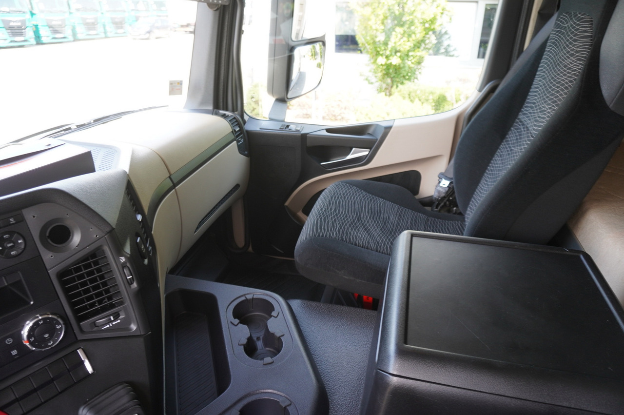 Savivartis sunkvežimis MERCEDES-BENZ Actros 1840 / New 3-side tipper 10 EPAL / Diff. lock / Load cap 10 t: foto 21