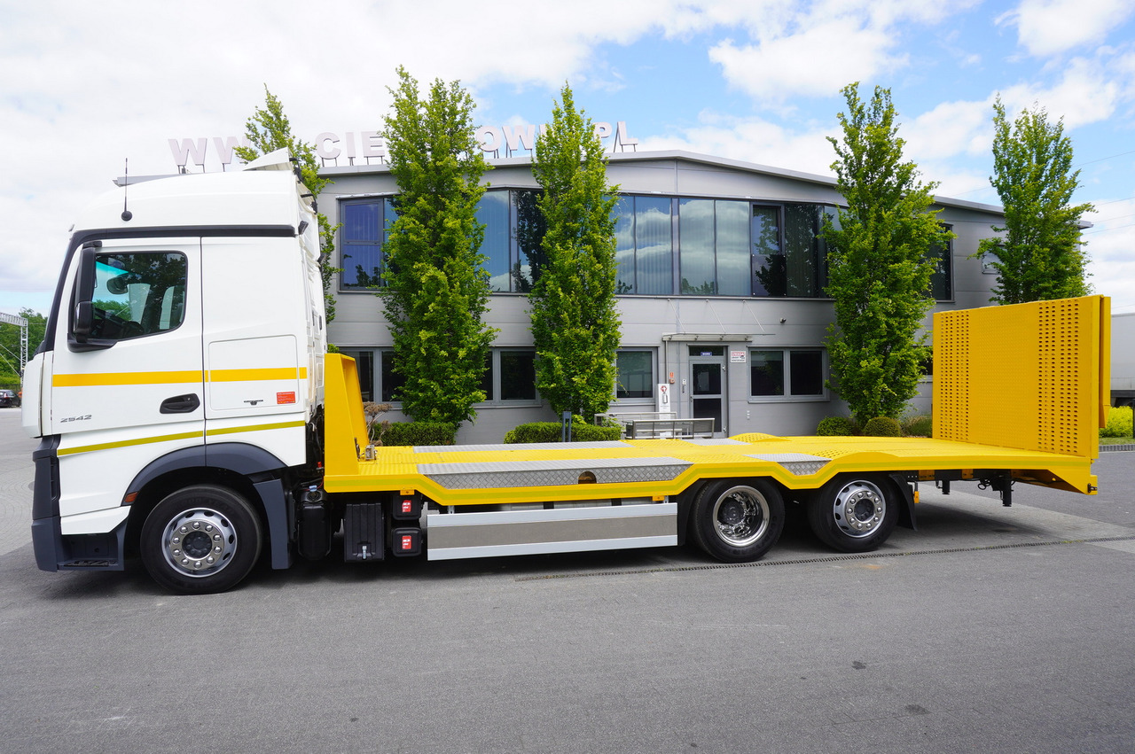 MERCEDES-BENZ Actros 2542 / NEW tow truck / steered 3rd axle - Evakuatorius: foto 3 MERCEDES-BENZ Actros 2542 / NEW tow truck / steered 3rd axle - Evakuatorius: foto 3