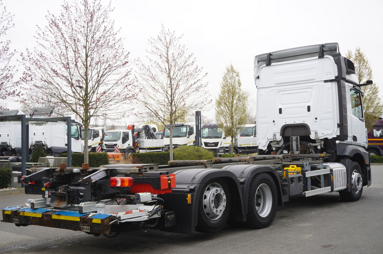 MERCEDES-BENZ Actros 2545 6×2 MP5 / ADR / several units - Konteineris-vežimus/ Sukeisti kūną sunkvežimis: foto 3 MERCEDES-BENZ Actros 2545 6×2 MP5 / ADR / several units - Konteineris-vežimus/ Sukeisti kūną sunkvežimis: foto 3