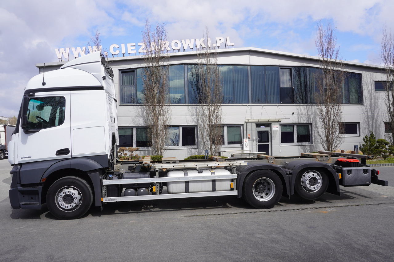 MERCEDES-BENZ Actros 2545 6×2 MP5 / FULL ADR / several units - Konteineris-vežimus/ Sukeisti kūną sunkvežimis: foto 2 MERCEDES-BENZ Actros 2545 6×2 MP5 / FULL ADR / several units - Konteineris-vežimus/ Sukeisti kūną sunkvežimis: foto 2