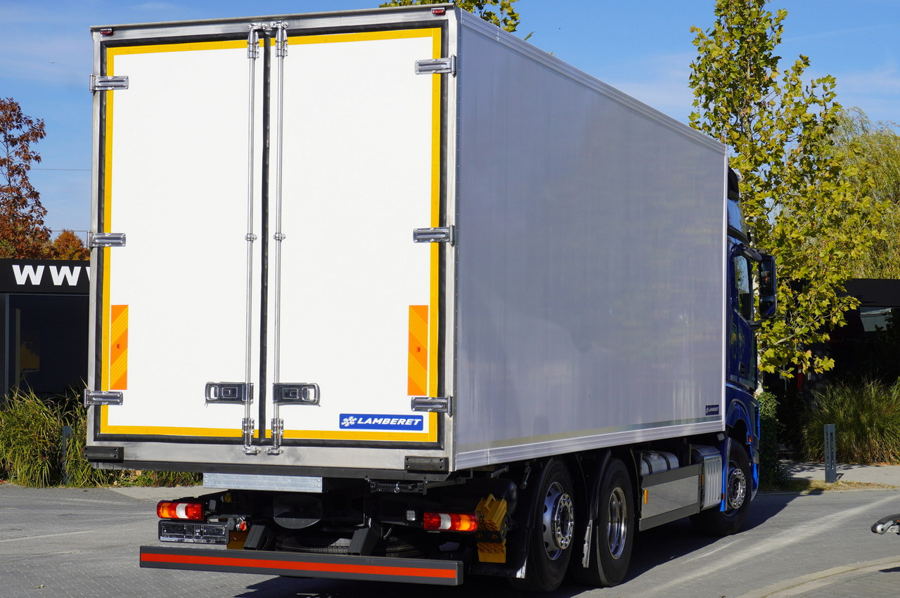MERCEDES-BENZ Actros 2548 E6 / GIGA / Cab Lounge chair / Lamberet Refrigerator / Carrier Supra 950 - Refrižeratorius sunkvežimis: foto 3 MERCEDES-BENZ Actros 2548 E6 / GIGA / Cab Lounge chair / Lamberet Refrigerator / Carrier Supra 950 - Refrižeratorius sunkvežimis: foto 3
