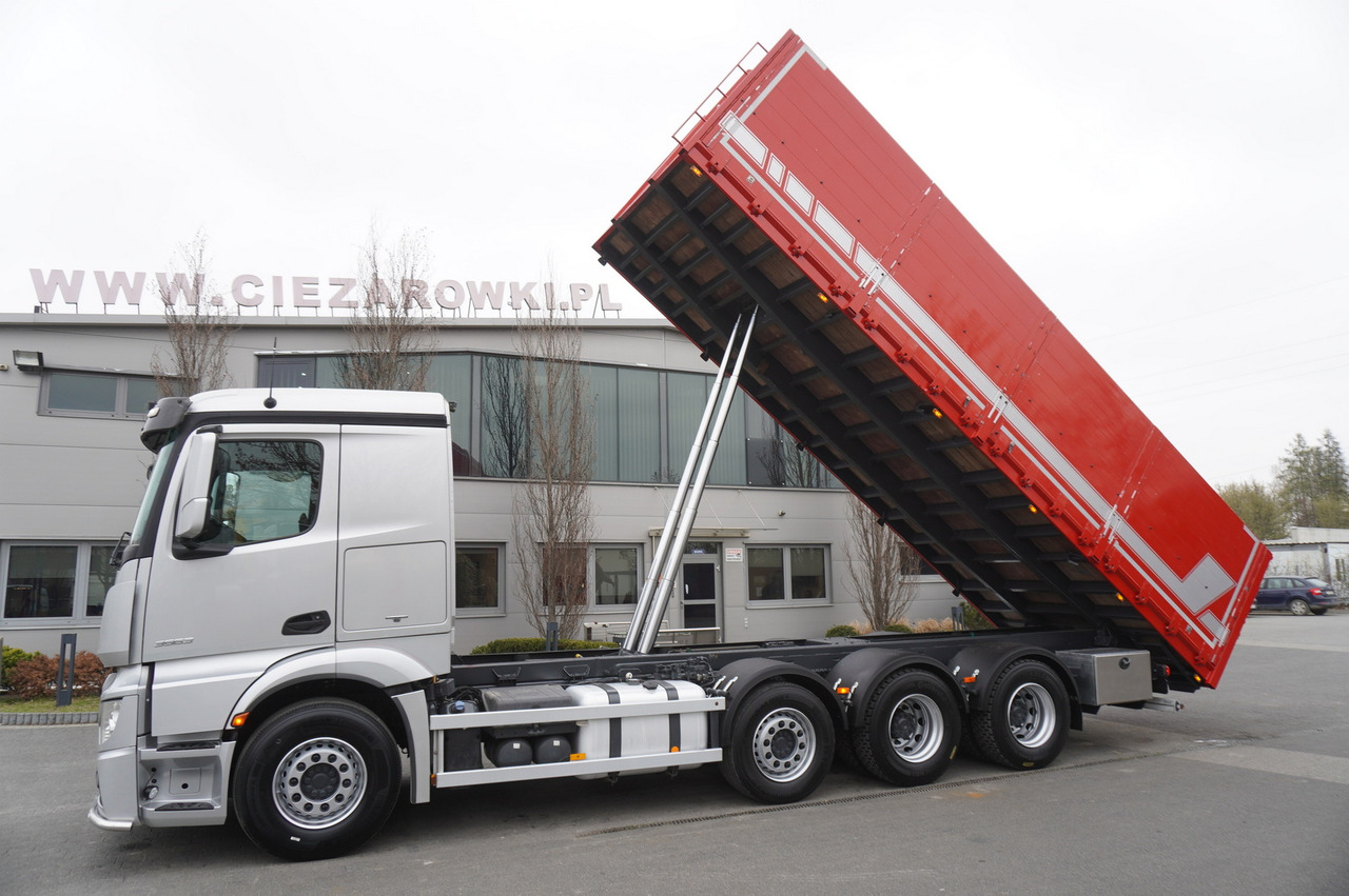 MERCEDES-BENZ Actros 3563 8x4 / Tipper for grain 20 t load capacity - Platforminis/ Bortinis sunkvežimis: foto 4 MERCEDES-BENZ Actros 3563 8x4 / Tipper for grain 20 t load capacity - Platforminis/ Bortinis sunkvežimis: foto 4