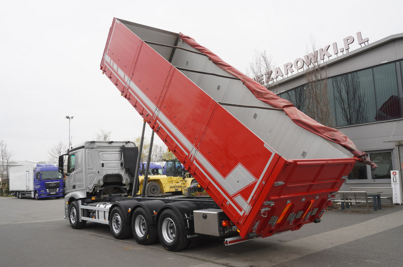 MERCEDES-BENZ Actros 3563 8x4 / Tipper for grain 20 t load capacity - Platforminis/ Bortinis sunkvežimis: foto 5 MERCEDES-BENZ Actros 3563 8x4 / Tipper for grain 20 t load capacity - Platforminis/ Bortinis sunkvežimis: foto 5