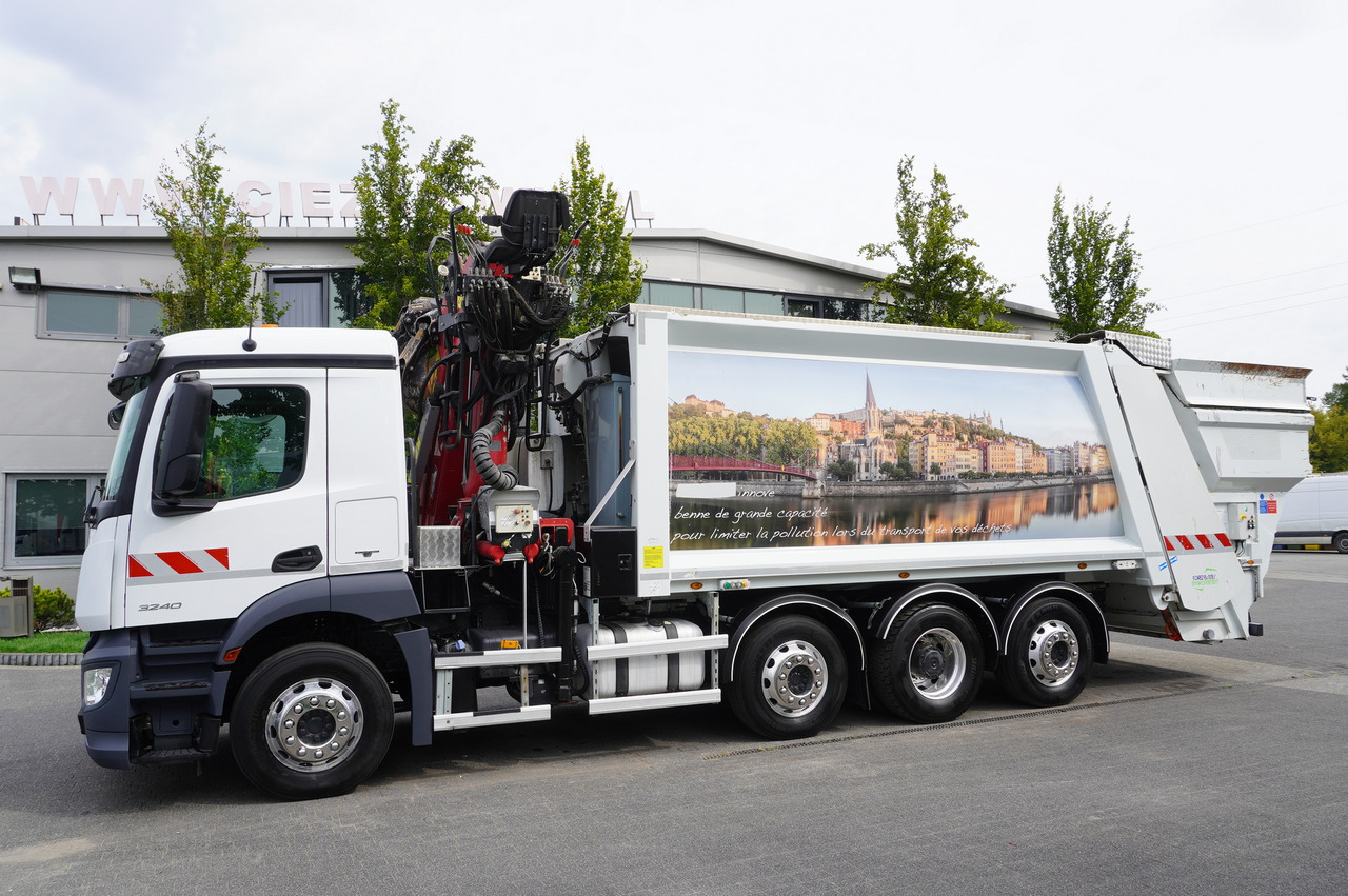 MERCEDES-BENZ Antos 3240 8x2 / Tajfun 5T crane / Farid Industries garbage truck/ 3 steered axles - Sunkvežimis su kranu: foto 4 MERCEDES-BENZ Antos 3240 8x2 / Tajfun 5T crane / Farid Industries garbage truck/ 3 steered axles - Sunkvežimis su kranu: foto 4