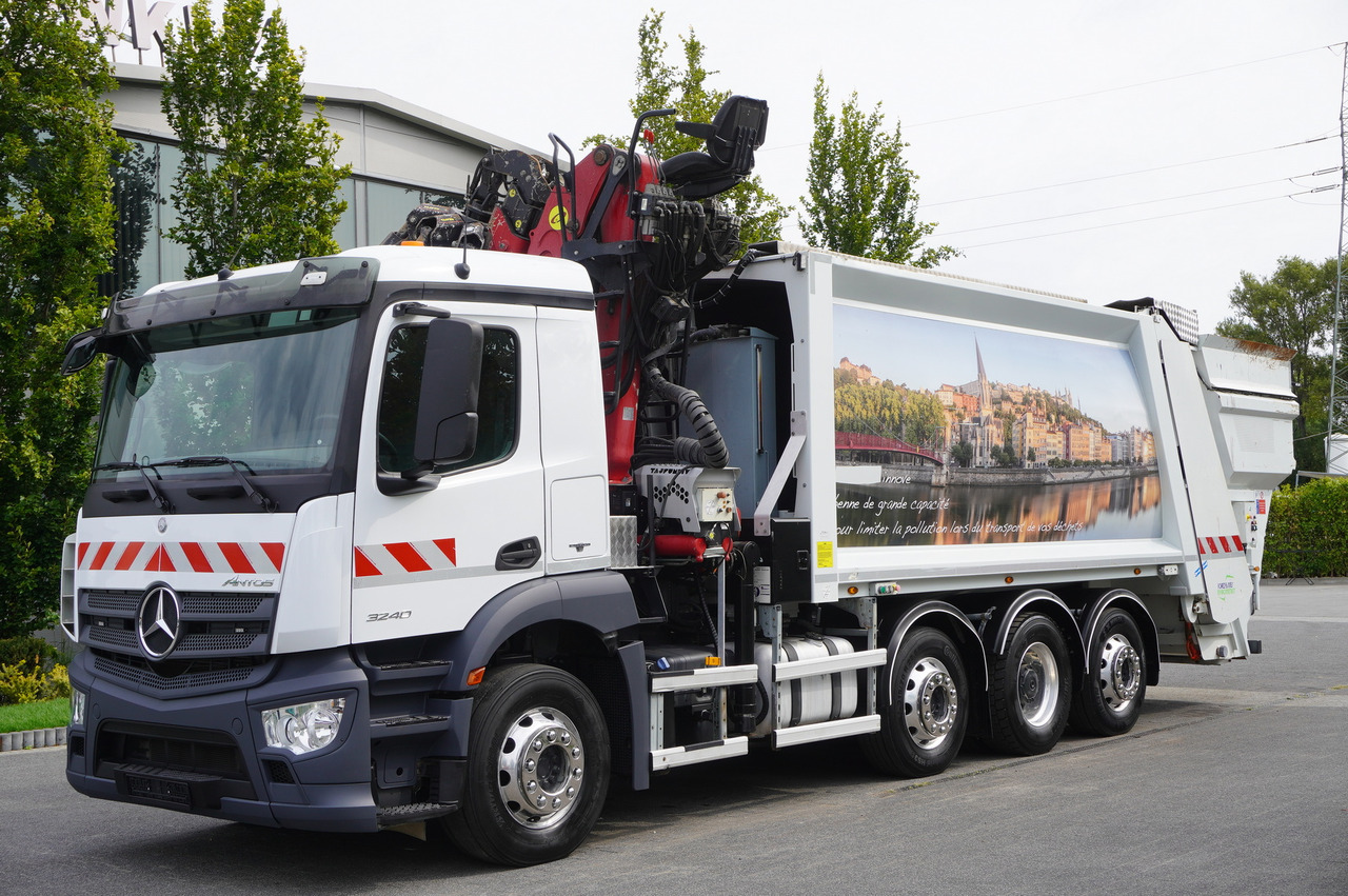 MERCEDES-BENZ Antos 3240 8x2 / Tajfun 5T crane / Farid Industries garbage truck/ 3 steered axles - Šiukšliavežis: foto 3 MERCEDES-BENZ Antos 3240 8x2 / Tajfun 5T crane / Farid Industries garbage truck/ 3 steered axles - Šiukšliavežis: foto 3