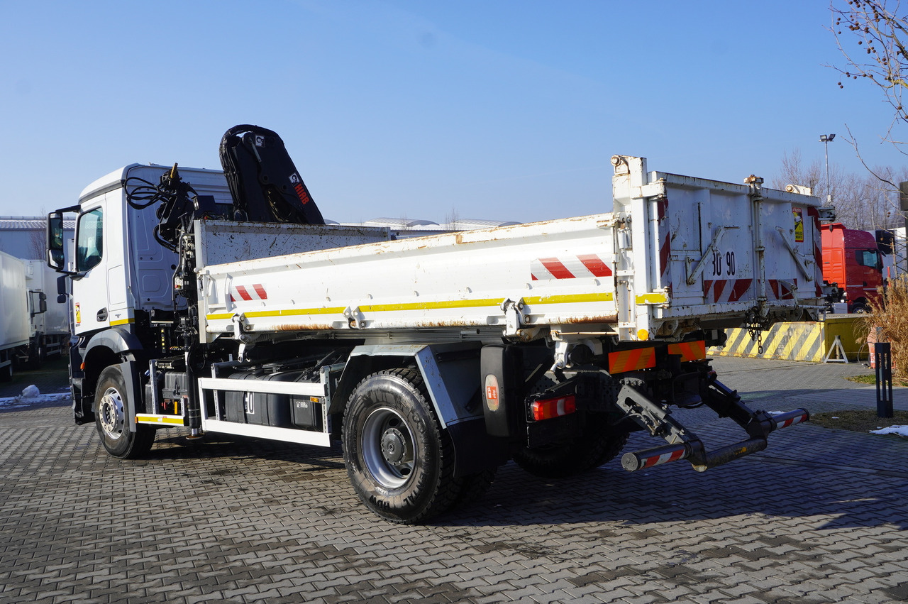 MERCEDES-BENZ Arocs 1833 / 87,000 km!!! / Hds HIAB X-DUO 128 B-2 / three-sided tipper - Sunkvežimis su kranu, Sunkvežimis su kranu: foto 5 MERCEDES-BENZ Arocs 1833 / 87,000 km!!! / Hds HIAB X-DUO 128 B-2 / three-sided tipper - Sunkvežimis su kranu, Sunkvežimis su kranu: foto 5