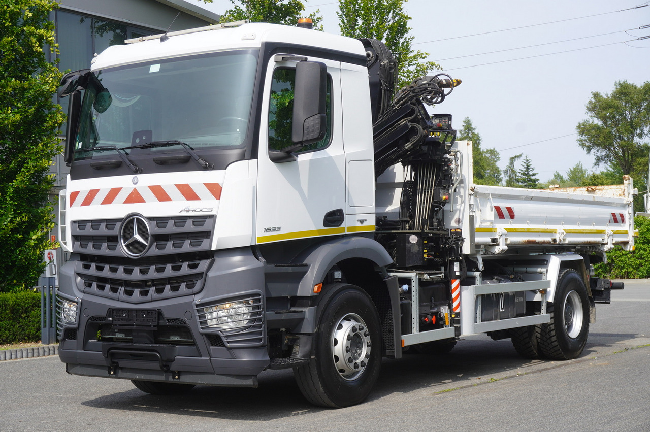 MERCEDES-BENZ Arocs 1833 / 87,000 km!!! / Hds HIAB X-DUO 128 B-2 / three-sided tipper - Savivartis sunkvežimis, Sunkvežimis su kranu: foto 3 MERCEDES-BENZ Arocs 1833 / 87,000 km!!! / Hds HIAB X-DUO 128 B-2 / three-sided tipper - Savivartis sunkvežimis, Sunkvežimis su kranu: foto 3