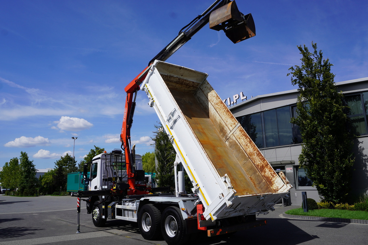 MERCEDES-BENZ Arocs 2636 / 6x4 / HDS Fassi / 3-Way Tipper / Bortmatic - Sunkvežimis su kranu: foto 5 MERCEDES-BENZ Arocs 2636 / 6x4 / HDS Fassi / 3-Way Tipper / Bortmatic - Sunkvežimis su kranu: foto 5