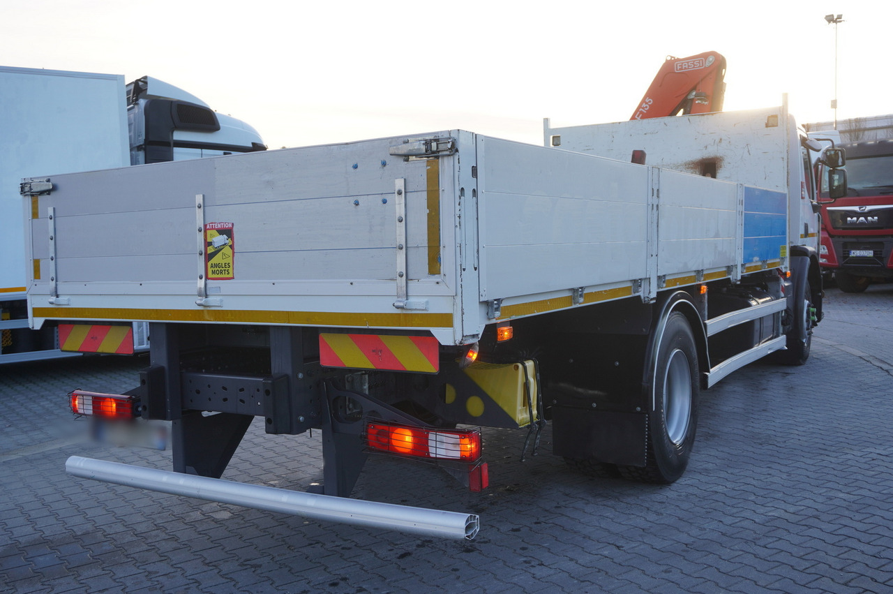 RENAULT C280 DTI 8 / FASSI crane 5.6 T / range 8 m / Flatbed 15 EPAL - Platforminis/ Bortinis sunkvežimis, Sunkvežimis su kranu: foto 3 RENAULT C280 DTI 8 / FASSI crane 5.6 T / range 8 m / Flatbed 15 EPAL - Platforminis/ Bortinis sunkvežimis, Sunkvežimis su kranu: foto 3