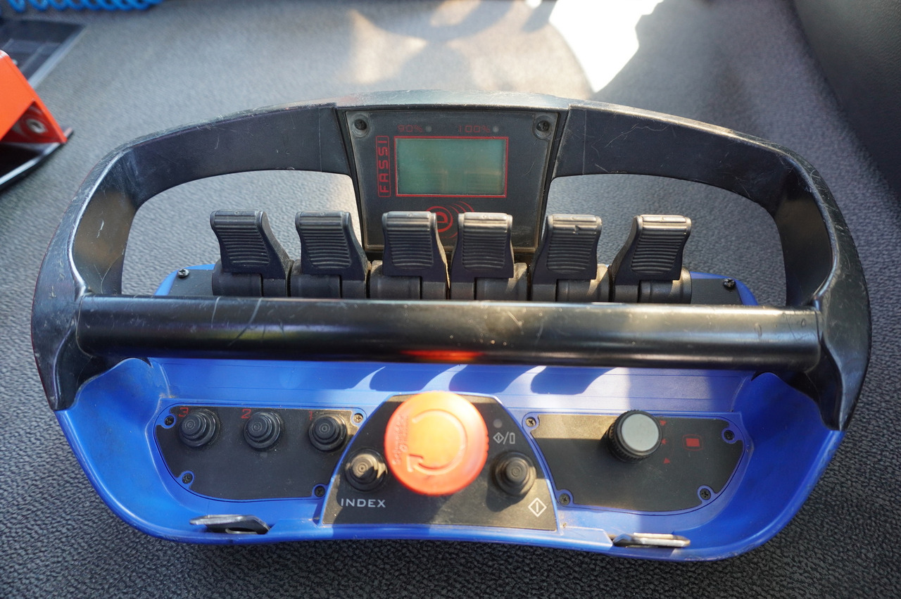 Platforminis/ Bortinis sunkvežimis, Sunkvežimis su kranu RENAULT C280 DTI 8 / FASSI crane 5.6 T / range 8 m / Flatbed 15 EPAL: foto 8