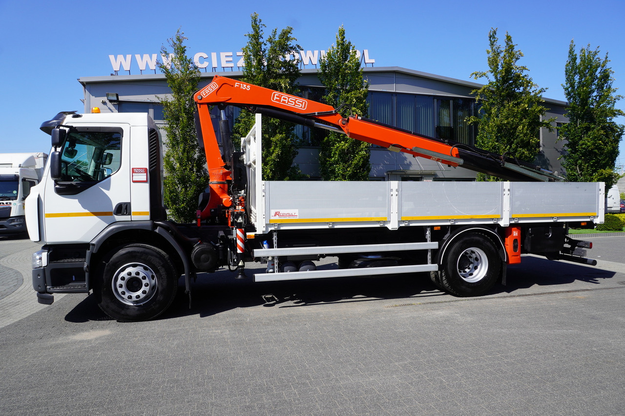 RENAULT C280 DTI 8 / FASSI crane 5.6 T / range 8 m / Flatbed 15 EPAL - Platforminis/ Bortinis sunkvežimis, Sunkvežimis su kranu: foto 4 RENAULT C280 DTI 8 / FASSI crane 5.6 T / range 8 m / Flatbed 15 EPAL - Platforminis/ Bortinis sunkvežimis, Sunkvežimis su kranu: foto 4