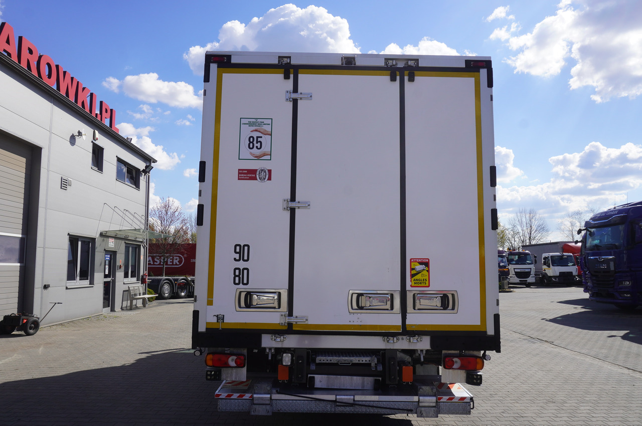 RENAULT D12 / Lamberet refrigerated truck / Dhollandia tail lift 1500 kg / 130 thousand km !! - Refrižeratorius sunkvežimis: foto 4 RENAULT D12 / Lamberet refrigerated truck / Dhollandia tail lift 1500 kg / 130 thousand km !! - Refrižeratorius sunkvežimis: foto 4