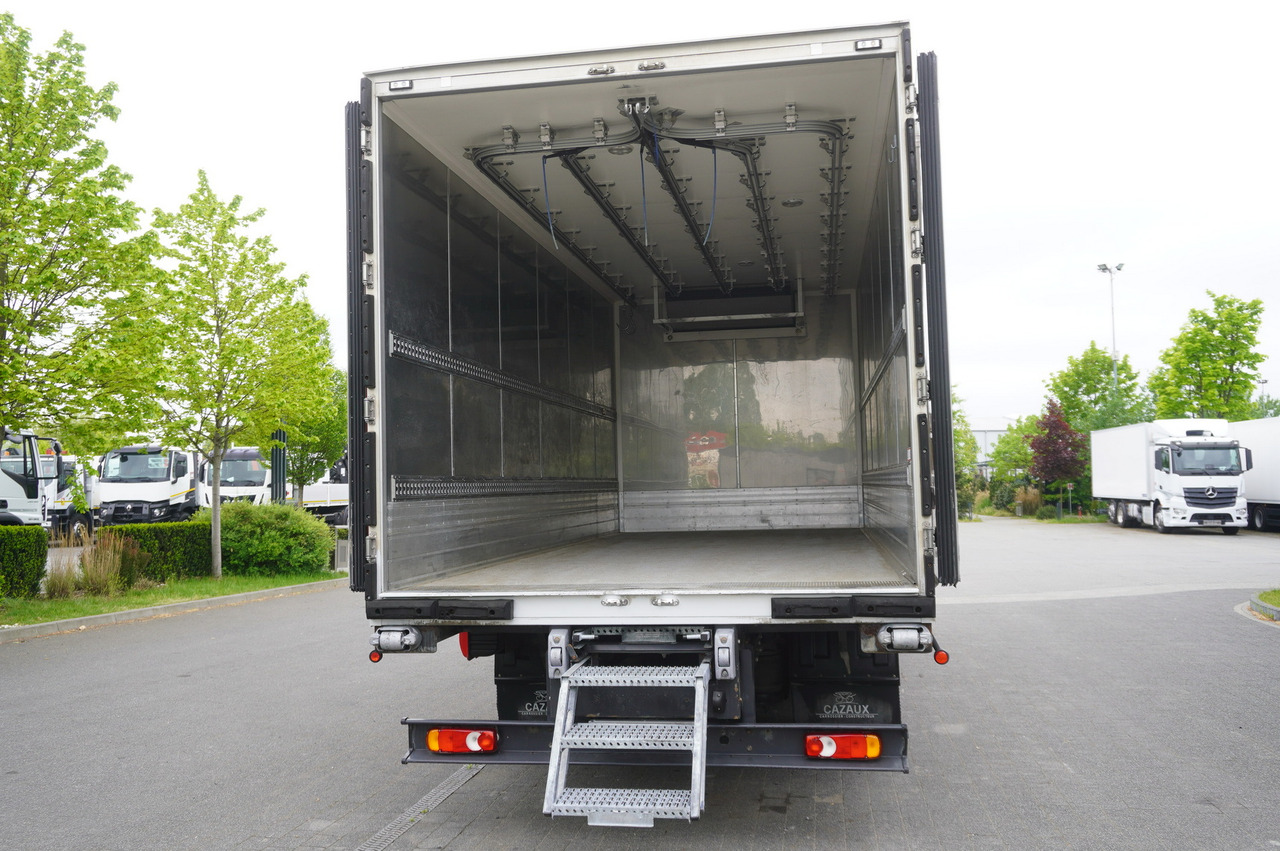 RENAULT D13 / 140 tho km !!! / Meat hook refrigerator / Thermoking T800R / 2 units - Refrižeratorius sunkvežimis: foto 5 RENAULT D13 / 140 tho km !!! / Meat hook refrigerator / Thermoking T800R / 2 units - Refrižeratorius sunkvežimis: foto 5