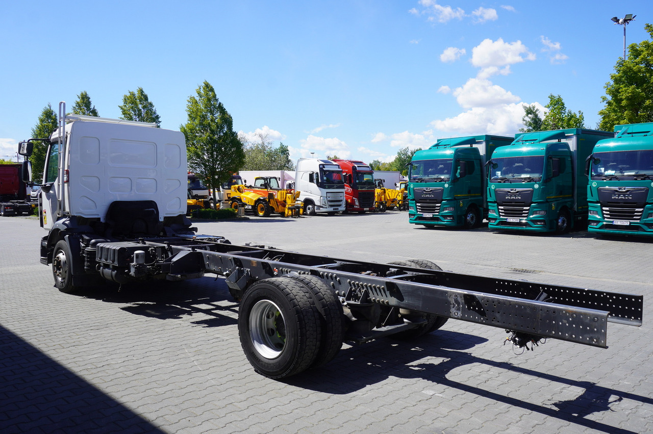 RENAULT D16 / frame 7.3 m / Differential lock / 3 units - Važiuoklės sunkvežimis: foto 4 RENAULT D16 / frame 7.3 m / Differential lock / 3 units - Važiuoklės sunkvežimis: foto 4