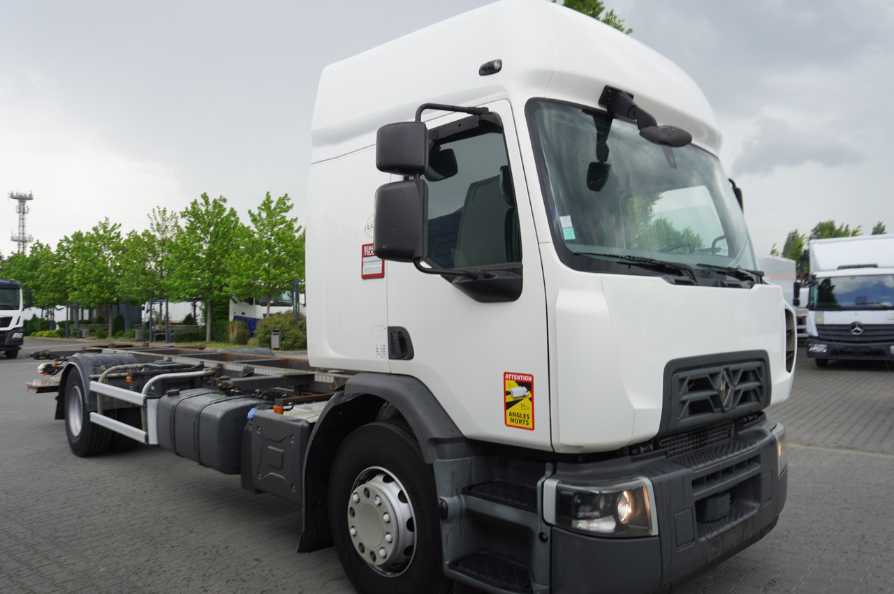 RENAULT D19 Wide Glob / BDF / load capacity 11t / 280 thousand km / tail lift - Važiuoklės sunkvežimis: foto 1 RENAULT D19 Wide Glob / BDF / load capacity 11t / 280 thousand km / tail lift - Važiuoklės sunkvežimis: foto 1