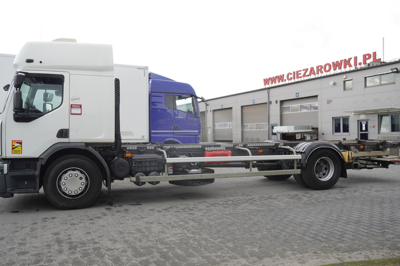 RENAULT D19 Wide Glob / BDF / load capacity 11t / 280 thousand km / tail lift - Važiuoklės sunkvežimis: foto 4 RENAULT D19 Wide Glob / BDF / load capacity 11t / 280 thousand km / tail lift - Važiuoklės sunkvežimis: foto 4