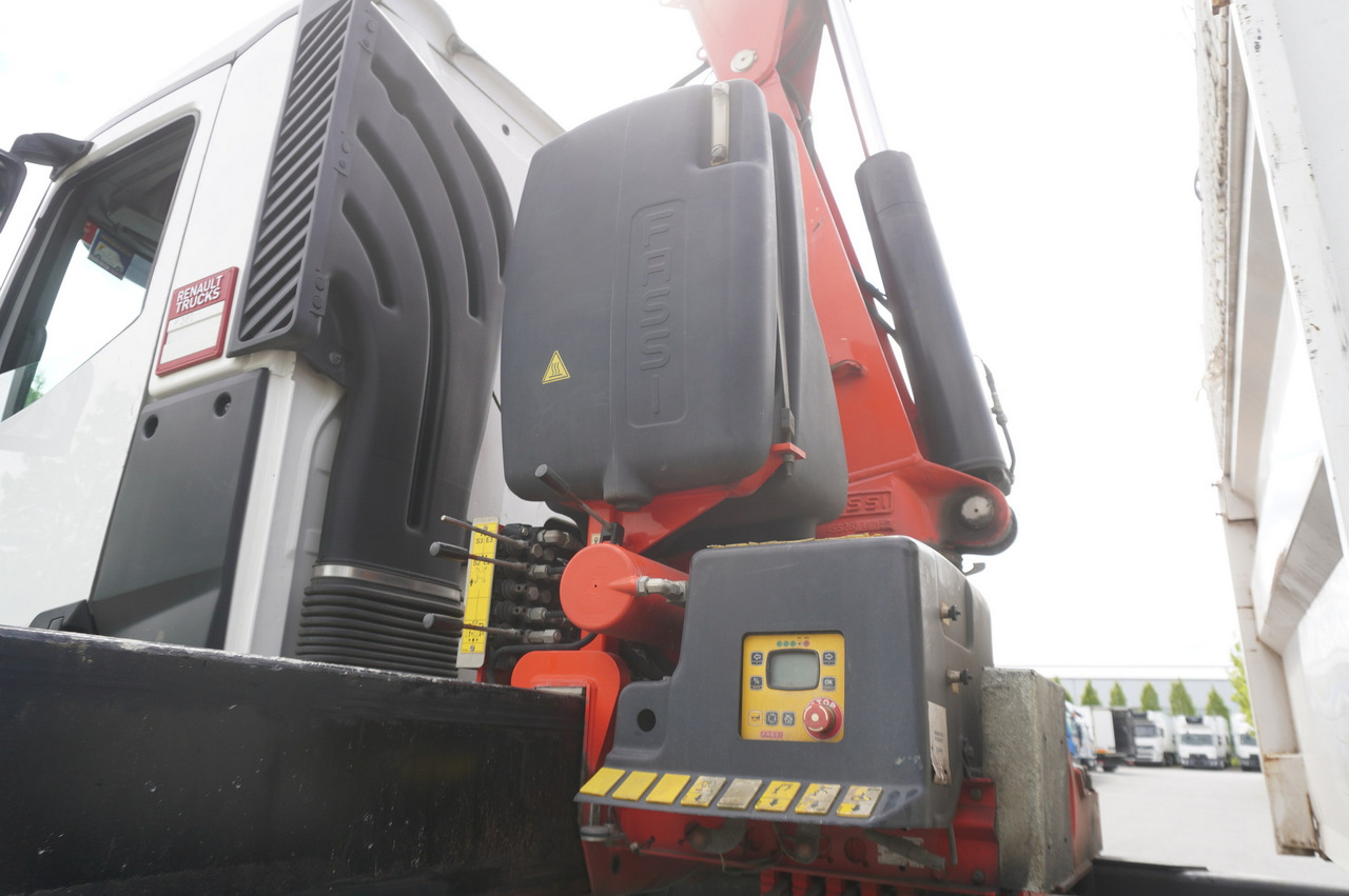 Platforminis/ Bortinis sunkvežimis, Sunkvežimis su kranu RENAULT K380 6x4 / FASSI F175 crane 7.85 t / 120 thousand km: foto 13