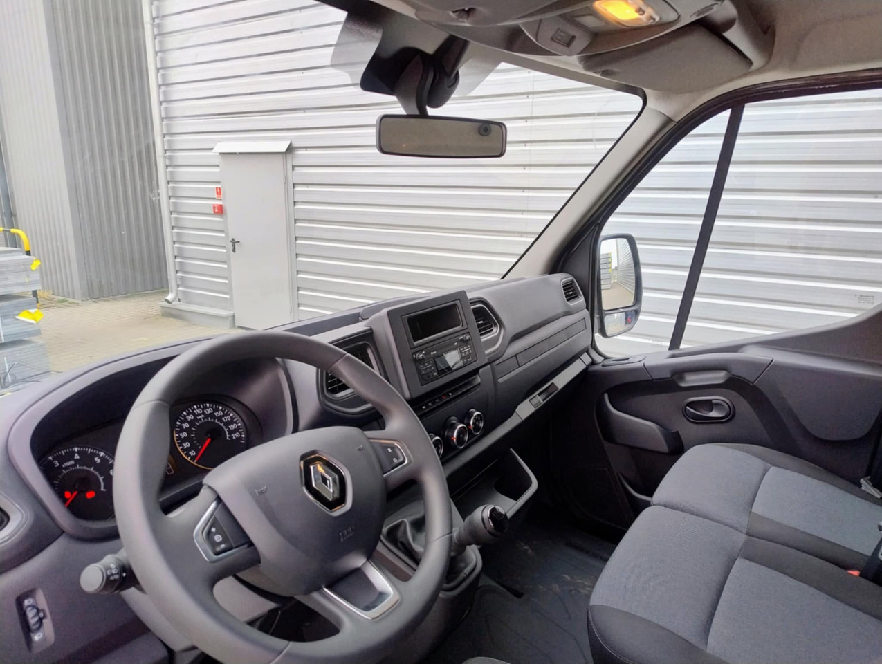RENAULT Master / BRAND NEW Box van - Furgonas su krovinių dėže: foto 3 RENAULT Master / BRAND NEW Box van - Furgonas su krovinių dėže: foto 3
