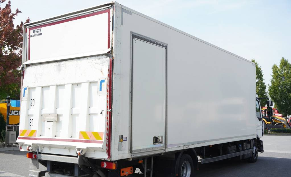RENAULT Renault D12 E6 / Container 18 pallets / Lift - Furgonas sunkvežimis: foto 5 RENAULT Renault D12 E6 / Container 18 pallets / Lift - Furgonas sunkvežimis: foto 5