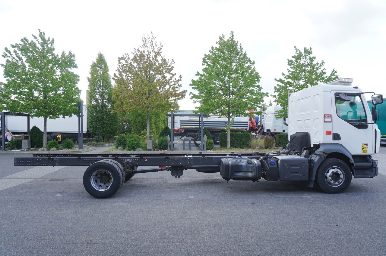RENAULT Renault D16 / frame 7.5 m / differential lock / 3 units - Konteineris-vežimus/ Sukeisti kūną sunkvežimis: foto 5 RENAULT Renault D16 / frame 7.5 m / differential lock / 3 units - Konteineris-vežimus/ Sukeisti kūną sunkvežimis: foto 5