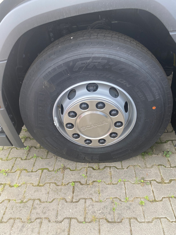 SCANIA P 340 B6x2*4NA / chassis frame / steering axle / CNG / large cab / 8 units - Važiuoklės sunkvežimis: foto 5 SCANIA P 340 B6x2*4NA / chassis frame / steering axle / CNG / large cab / 8 units - Važiuoklės sunkvežimis: foto 5