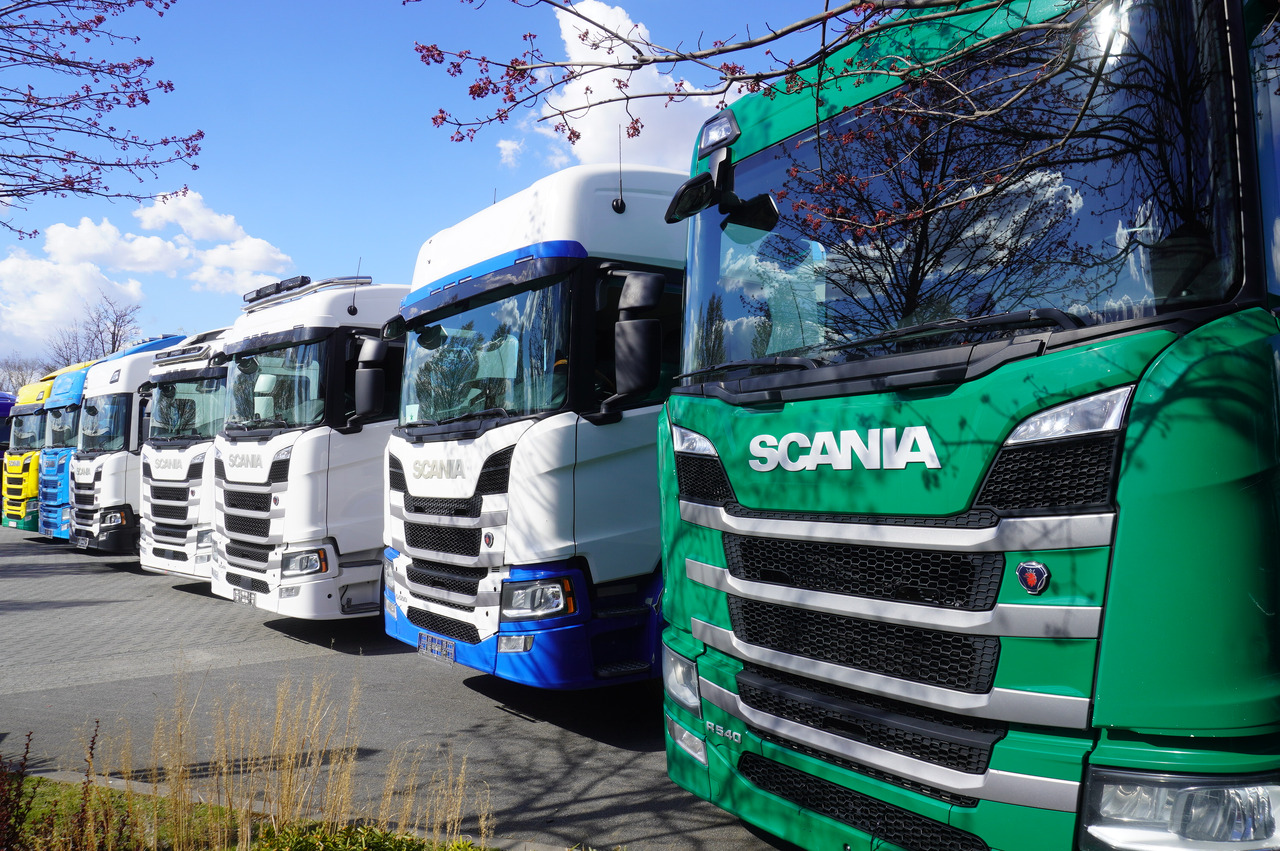 SCANIA R650 V8 / 650 HP/ frame 8.8 m / steered 4th axis / 20 units lizingą SCANIA R650 V8 / 650 HP/ frame 8.8 m / steered 4th axis / 20 units: foto 11