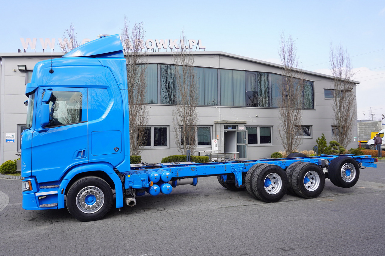 SCANIA R650 V8 / 650 HP/ frame 8.8 m / steered 4th axle - Sunkvežimis su kranu: foto 2 SCANIA R650 V8 / 650 HP/ frame 8.8 m / steered 4th axle - Sunkvežimis su kranu: foto 2