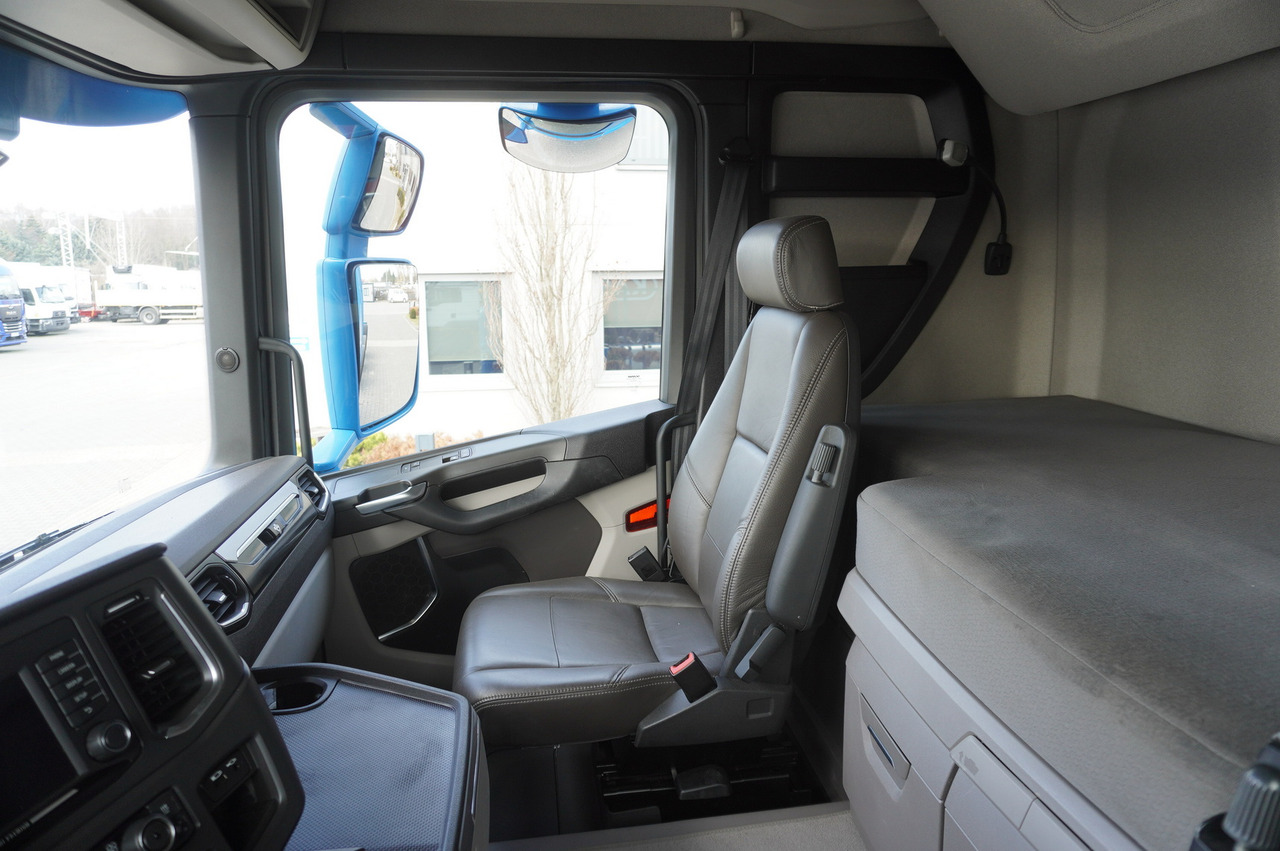 SCANIA R650 V8 / 650 HP/ frame 8.8 m / steered 4th axle lizingą SCANIA R650 V8 / 650 HP/ frame 8.8 m / steered 4th axle: foto 15