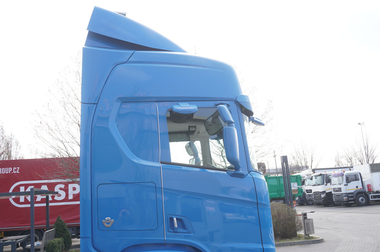 SCANIA R650 V8 / 650 HP/ frame 8.8 m / steered 4th axle lizingą SCANIA R650 V8 / 650 HP/ frame 8.8 m / steered 4th axle: foto 10