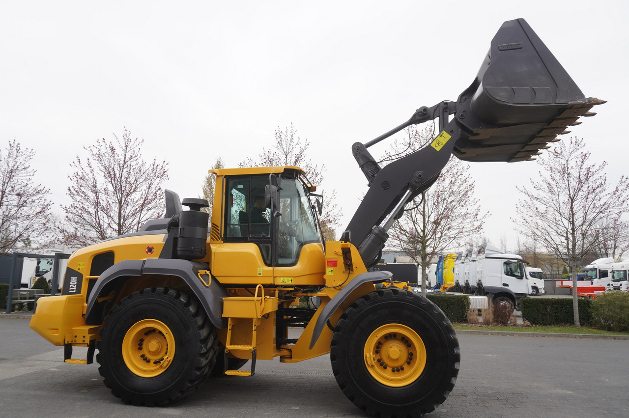 VOLVO L120H - Ratinis krautuvas: foto 5 VOLVO L120H - Ratinis krautuvas: foto 5