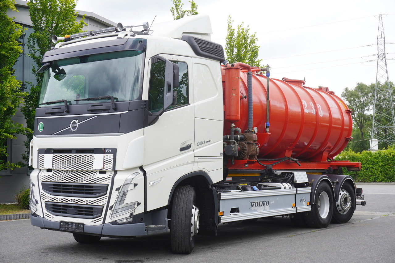 VOLVO Volvo FH 500 / Septic barrel 13000 l / Hook lift 21 t / 2022 / 3rd axle steered / 2 units - Hook-lift sunkvežimis: foto 2 VOLVO Volvo FH 500 / Septic barrel 13000 l / Hook lift 21 t / 2022 / 3rd axle steered / 2 units - Hook-lift sunkvežimis: foto 2