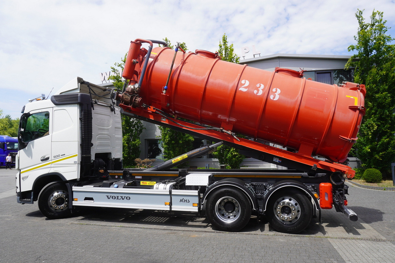 VOLVO Volvo FH 500 / Septic barrel 13000 l / Hook lift 21 t / 2022 / 3rd axle steered / 2 units - Srutovežis: foto 3 VOLVO Volvo FH 500 / Septic barrel 13000 l / Hook lift 21 t / 2022 / 3rd axle steered / 2 units - Srutovežis: foto 3