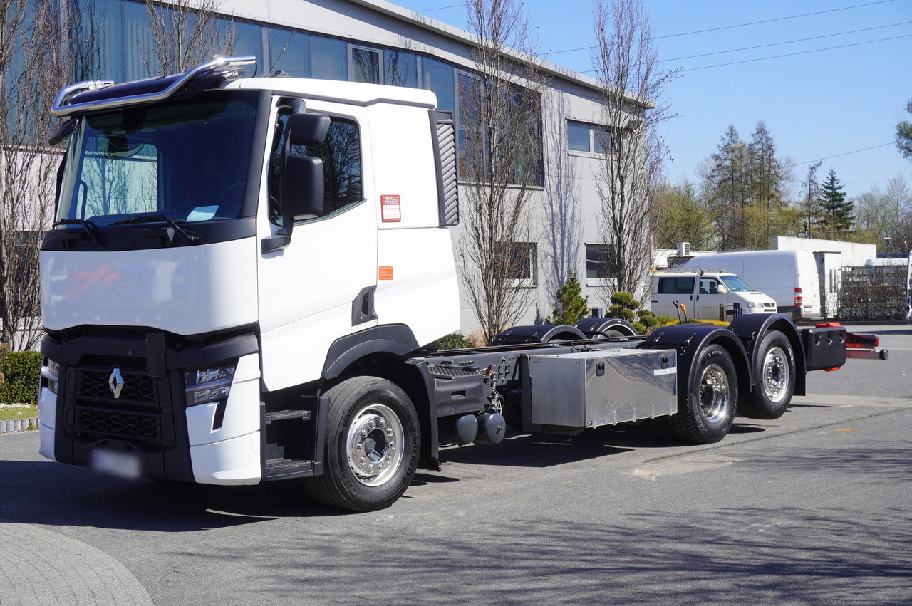 Volvo Renault T520 DTI 13 6x2 / Chassis 8.3 m / 2022 / steered axle - Važiuoklės sunkvežimis: foto 1 Volvo Renault T520 DTI 13 6x2 / Chassis 8.3 m / 2022 / steered axle - Važiuoklės sunkvežimis: foto 1