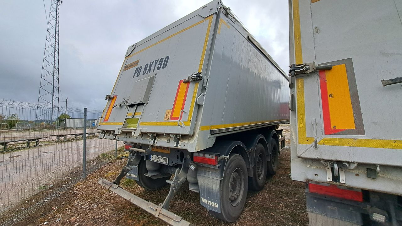 WIELTON NW-3 / weight 6.2 t / capacity 38m3 / Electrically folded roof / Teflon / 20 units, 2022 - Savivartis puspriekabė: foto 5 WIELTON NW-3 / weight 6.2 t / capacity 38m3 / Electrically folded roof / Teflon / 20 units, 2022 - Savivartis puspriekabė: foto 5