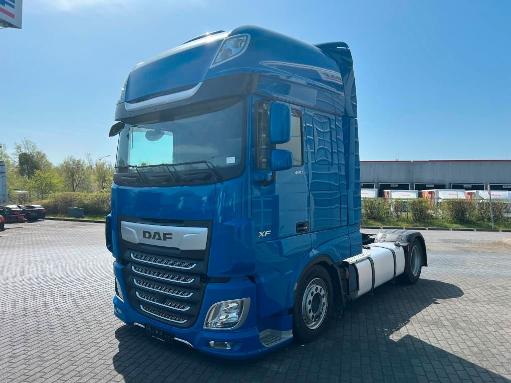 DAF XF 480 FT SSC LD MX-Engine Brake Standklima - Vilkikas: foto 2 DAF XF 480 FT SSC LD MX-Engine Brake Standklima - Vilkikas: foto 2